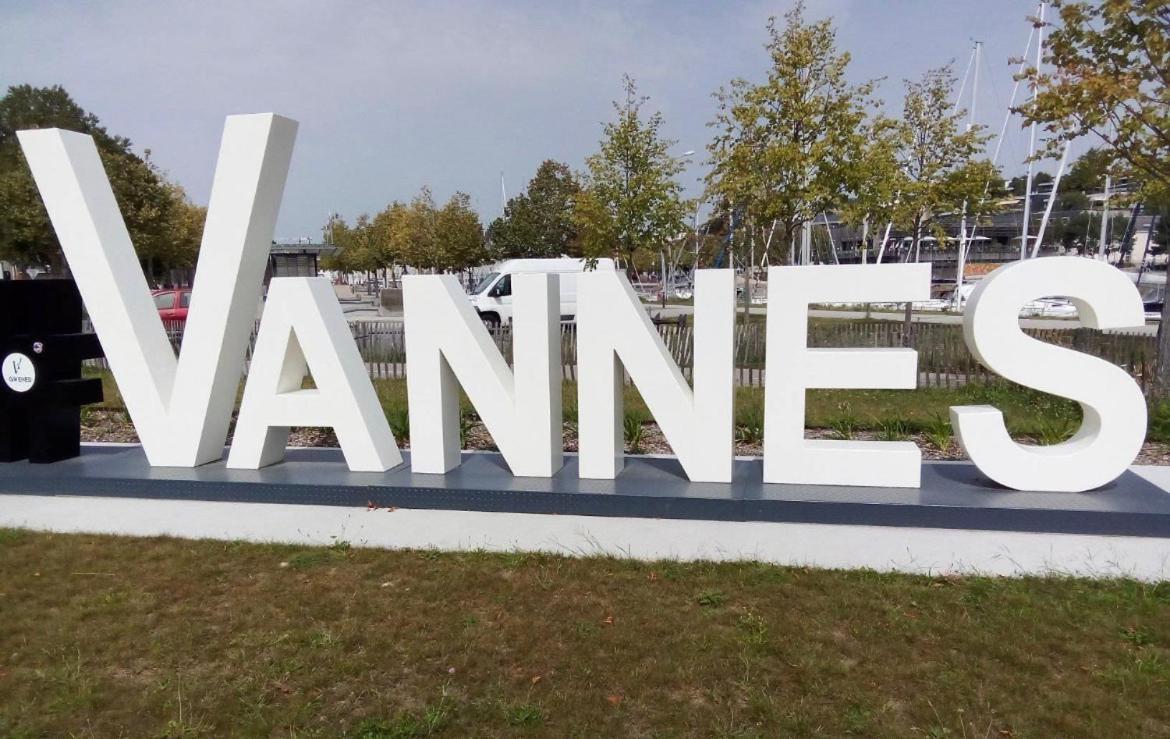 La Madeleine Apartment Vannes Luaran gambar